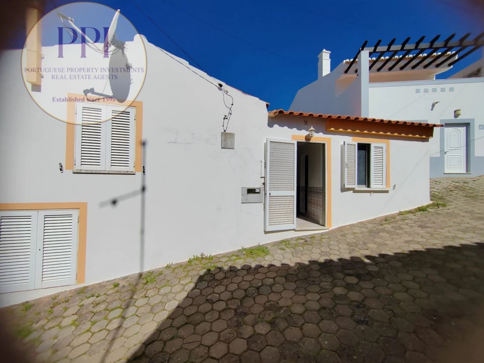 Moradia T2 para Venda em Budens Foto 16