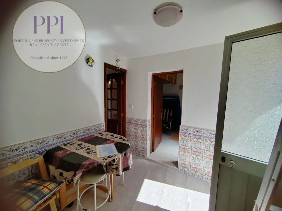 Moradia T2 para Venda em Budens Foto 4