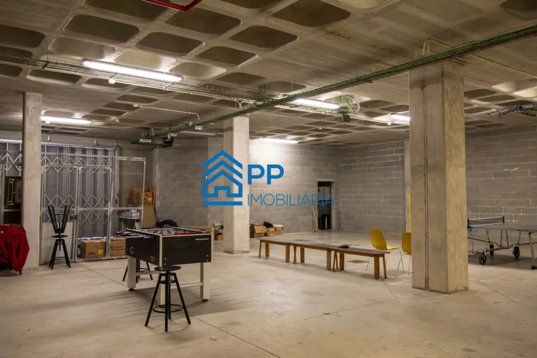 Loja para Venda em Serzedo e Perosinho Foto 46