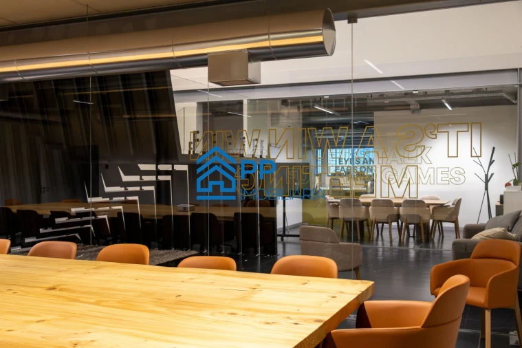 Loja para Venda em Serzedo e Perosinho Foto 36