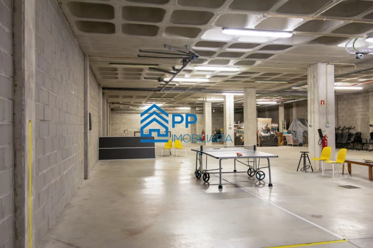 Loja para Venda em Serzedo e Perosinho Foto 45