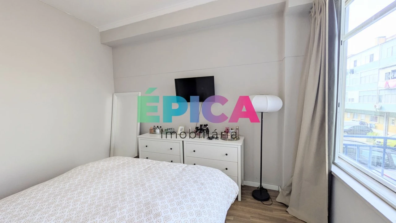 Apartamento T2 para Venda em Queluz e Belas Foto 26