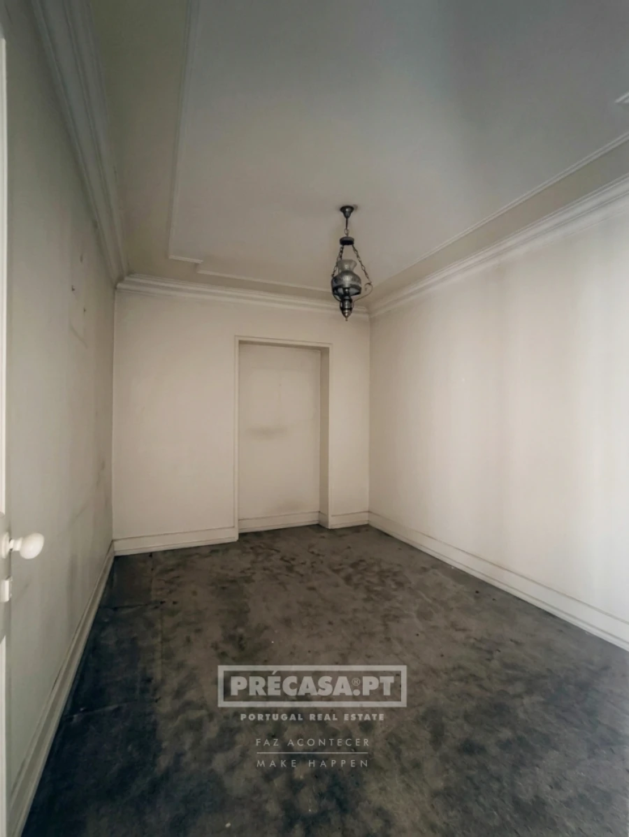 Apartamento T2 para Venda em Queluz e Belas Foto 7