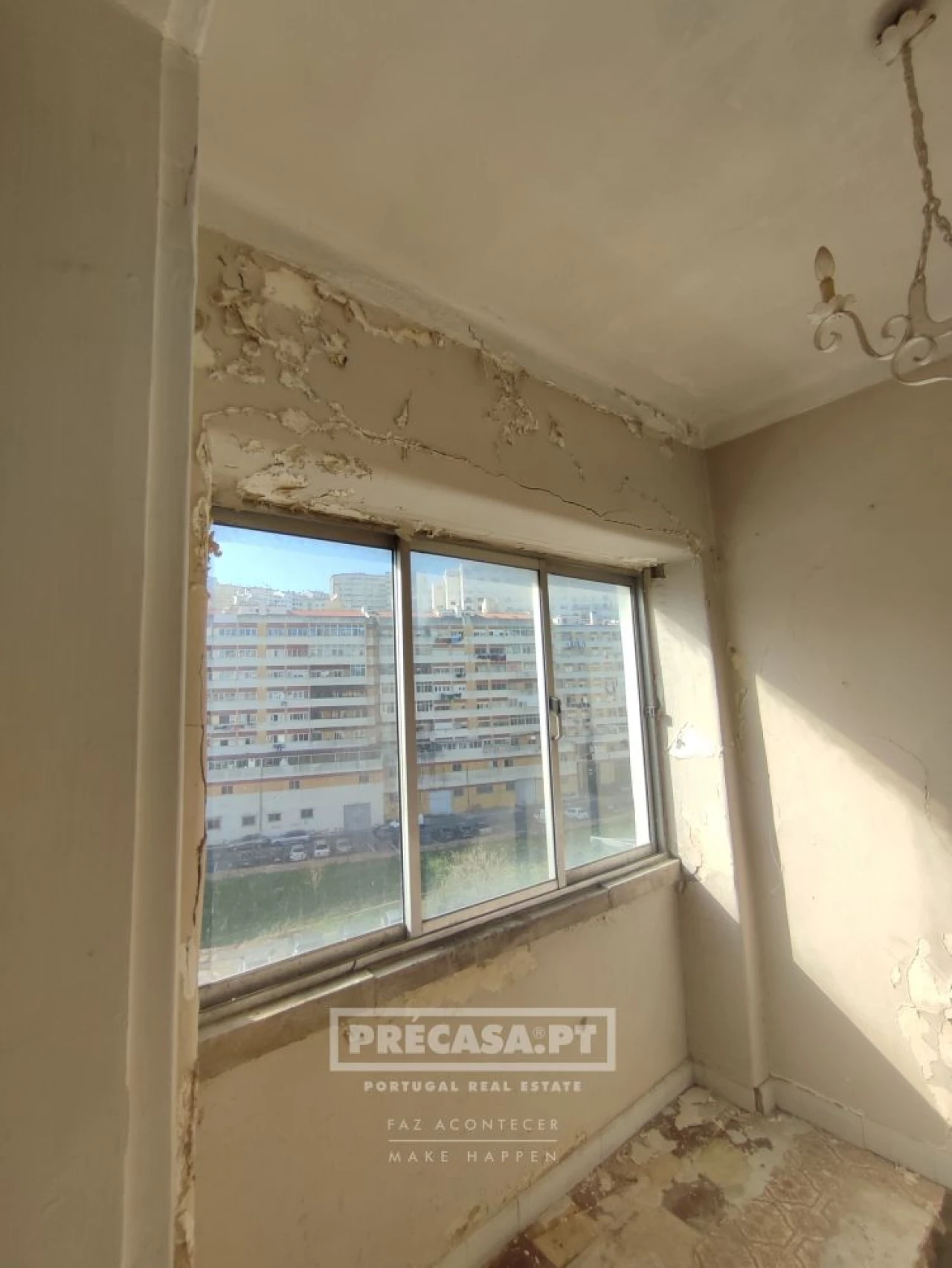 Apartamento T2 para Venda em Queluz e Belas Foto 21