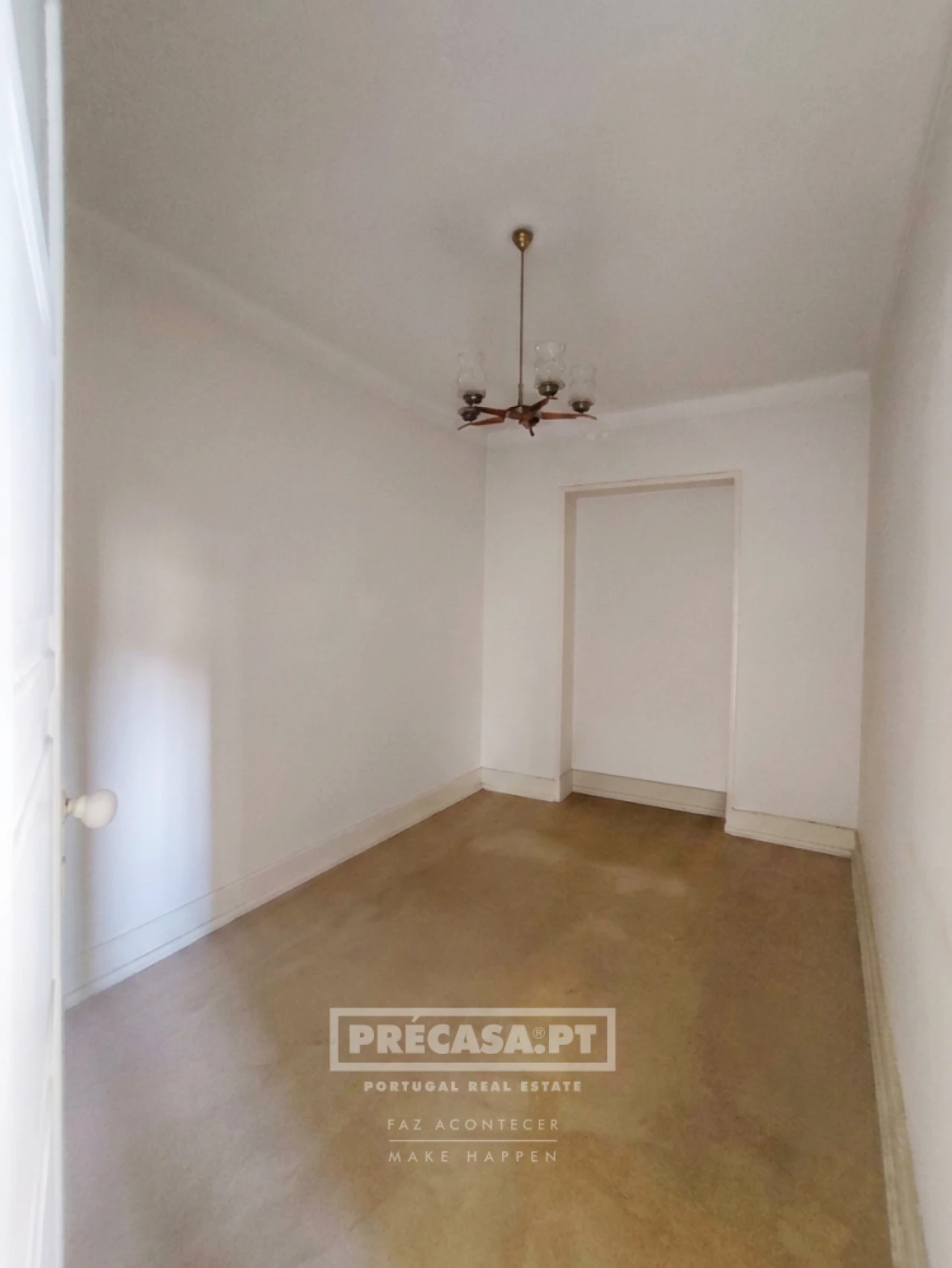Apartamento T2 para Venda em Queluz e Belas Foto 5