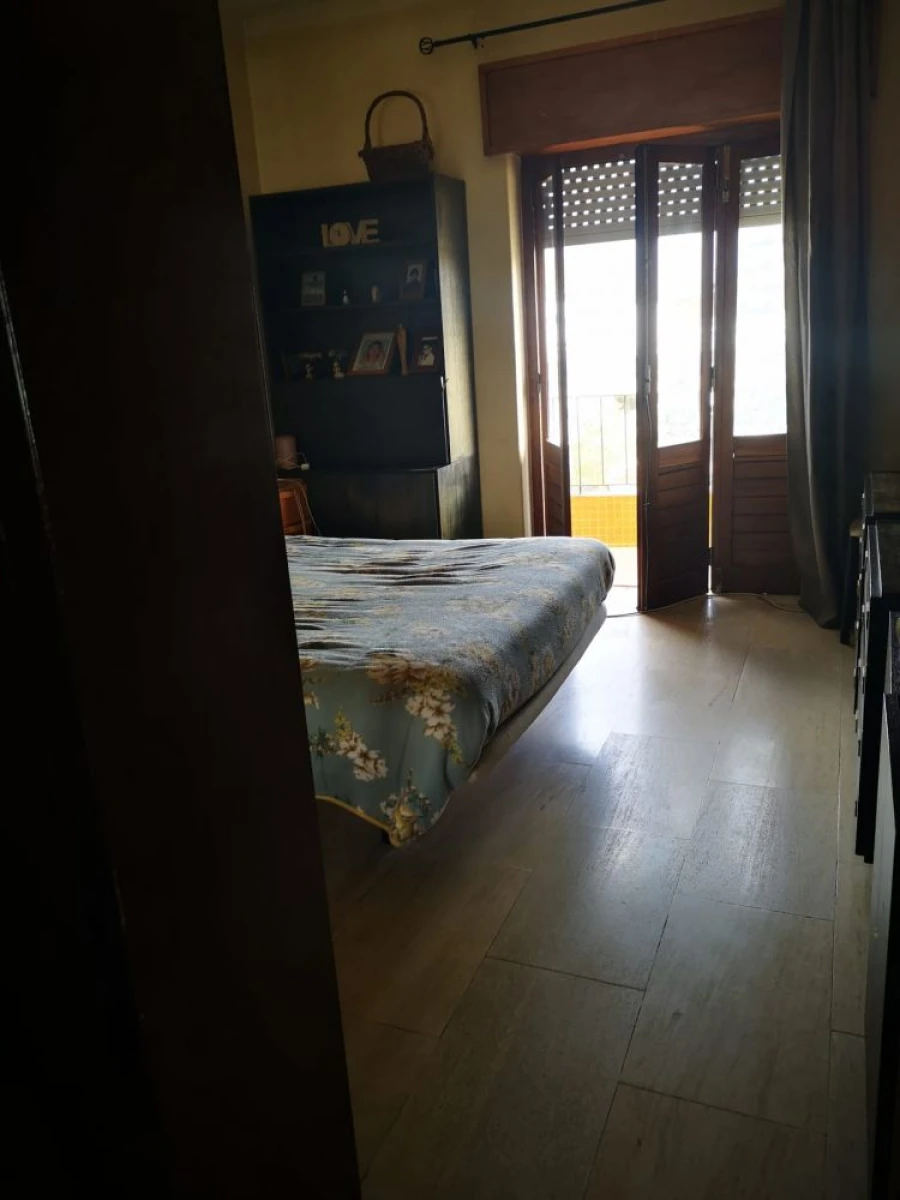 Apartamento T2 para Venda em Portimão Foto 3
