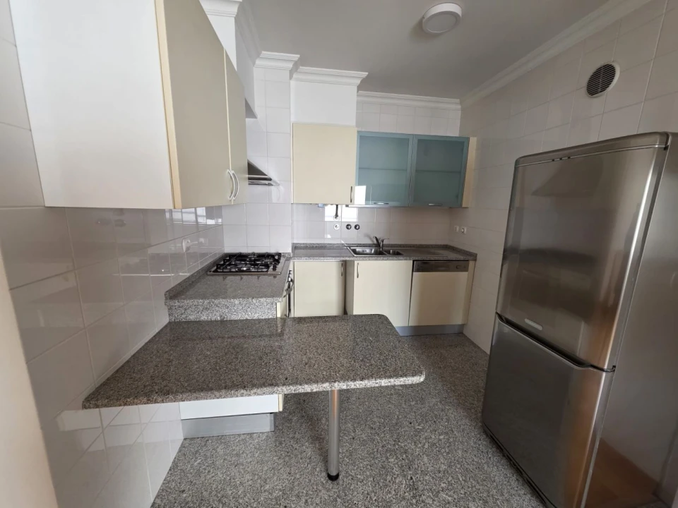 Apartamento T1 para Venda em Alvalade Foto 19