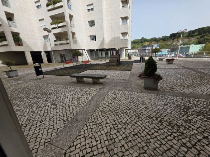 Apartamento T1 para Venda em Alvalade Foto 26