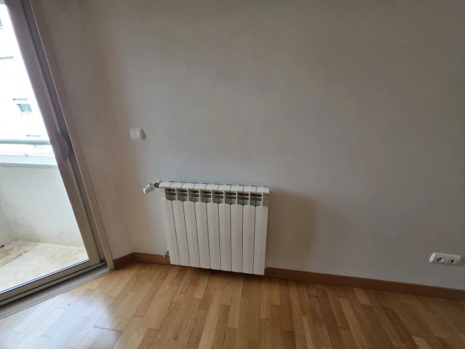 Apartamento T1 para Venda em Alvalade Foto 13