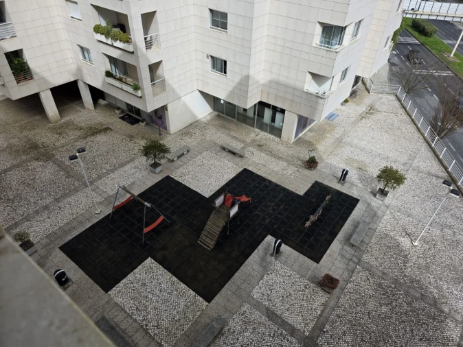 Apartamento T1 para Venda em Alvalade Foto 23