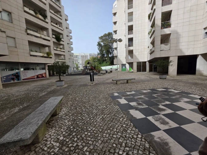 Apartamento T1 para Venda em Alvalade Foto 25