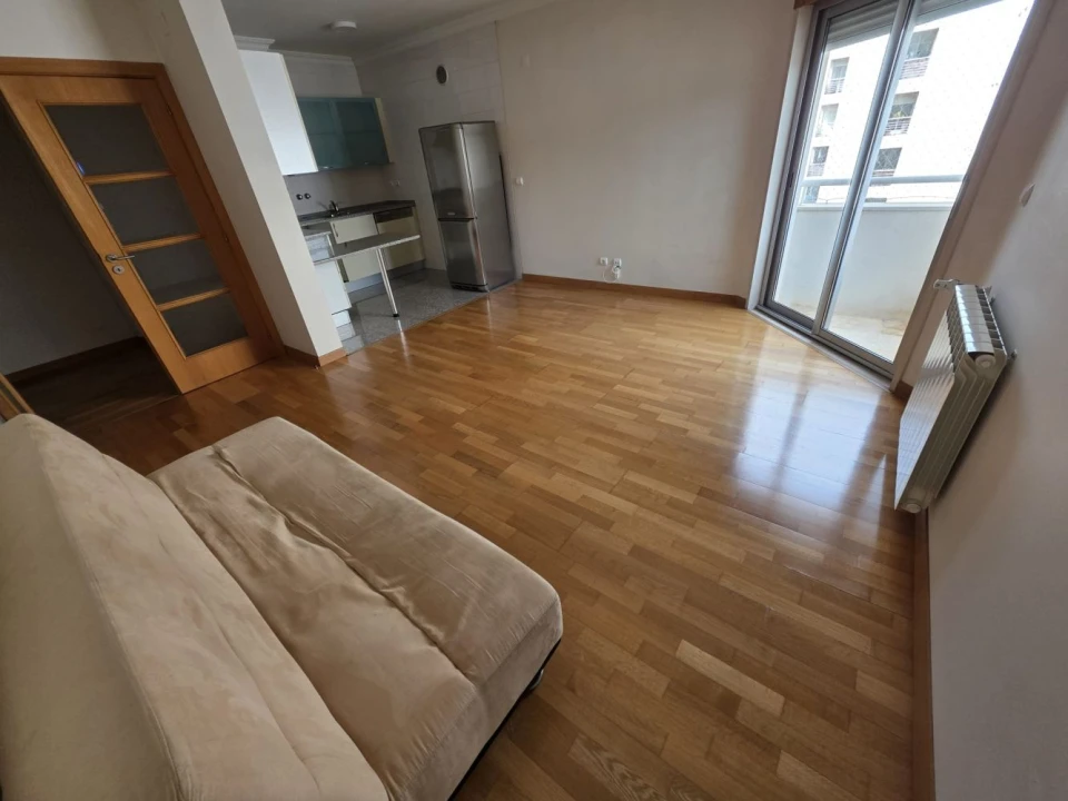Apartamento T1 para Venda em Alvalade Foto 2