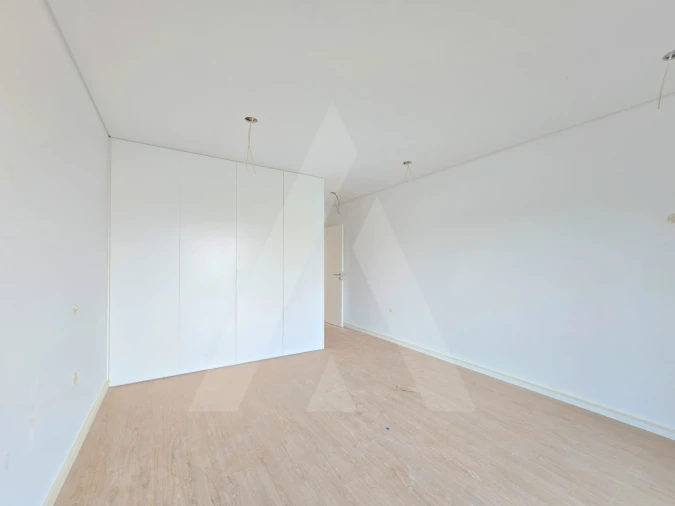 Apartamento T2 para Venda em Esgueira Foto 11