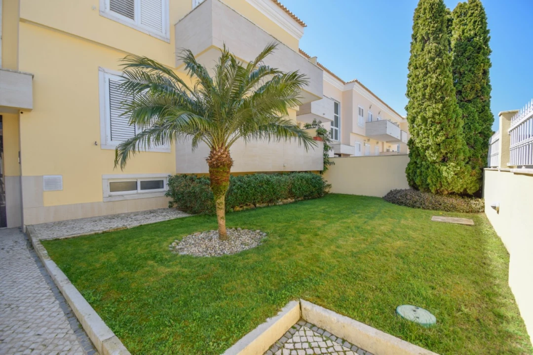 Apartamento T3 para Venda em Cascais e Estoril Foto 1