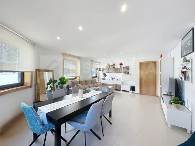 Apartamento T2 para Venda em Vila Praia de Ancora Foto 1