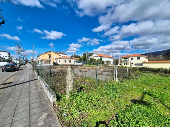 Terreno para Venda em Valença, Cristelo Covo e Arão Foto 10