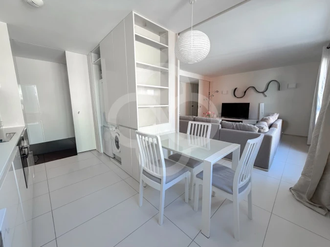 Apartamento T2 para Venda em Parque das Nações Foto 4