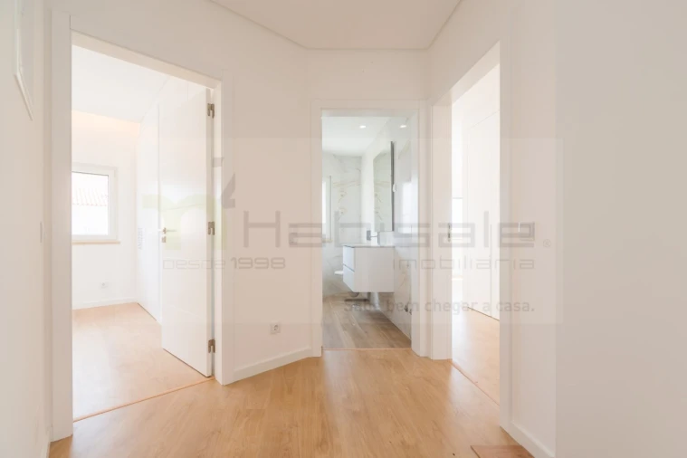 Moradia T3 para Venda em São Domingos de Rana Foto 33