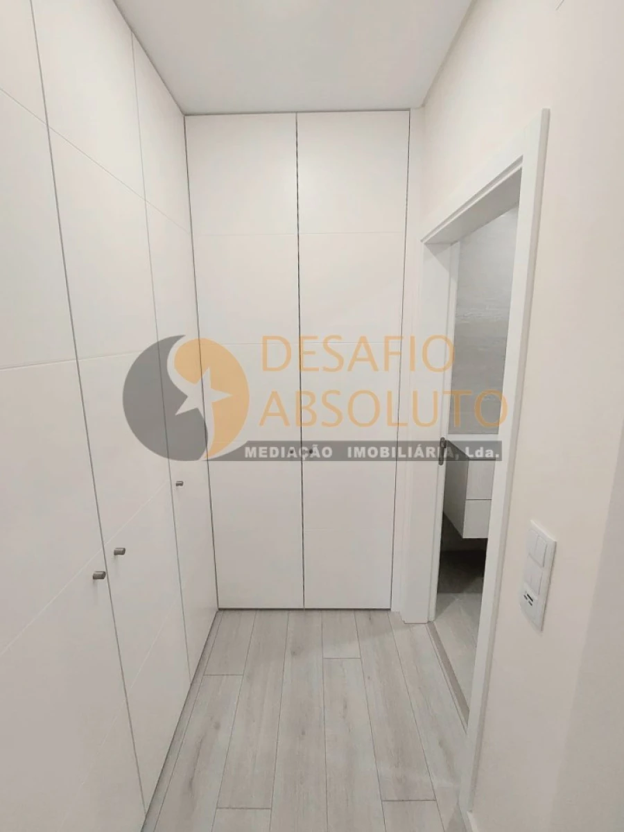 Moradia T4 para Venda em Fernao Ferro Foto 6