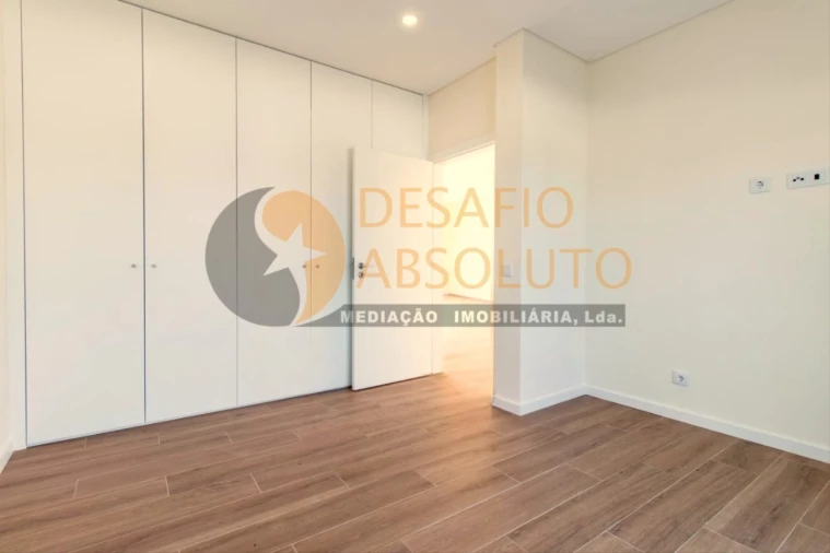 Moradia T3 para Venda em Fernao Ferro Foto 5