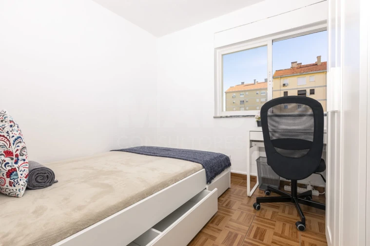Apartamento T4 para Venda em Olivais Foto 6