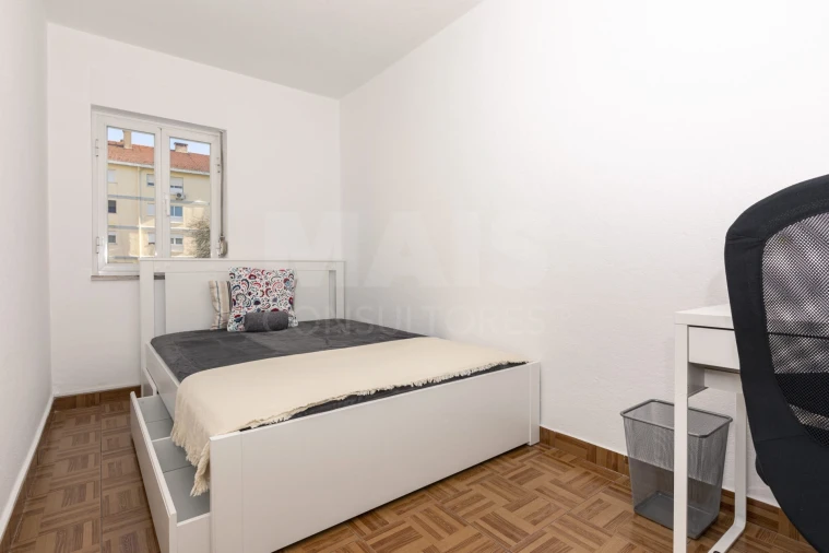 Apartamento T4 para Venda em Olivais Foto 7