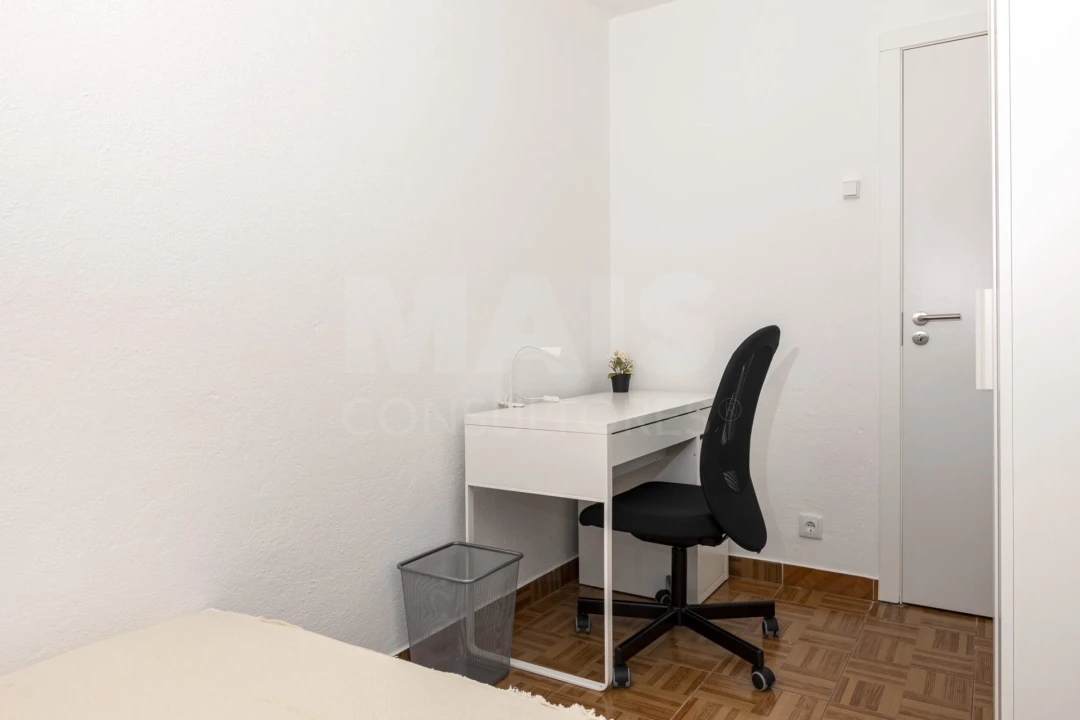 Apartamento T4 para Venda em Olivais Foto 5