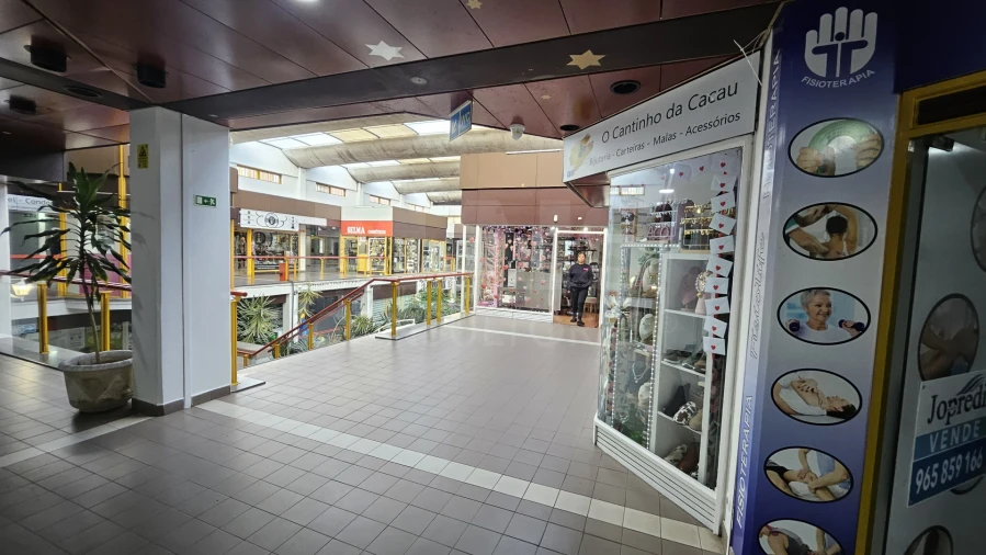 Loja para Venda em Cacém e São Marcos Foto 2