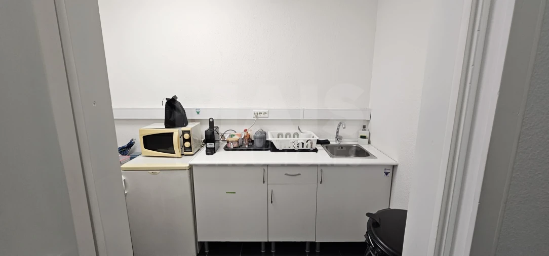 Loja para Arrendamento em Alfragide Foto 6