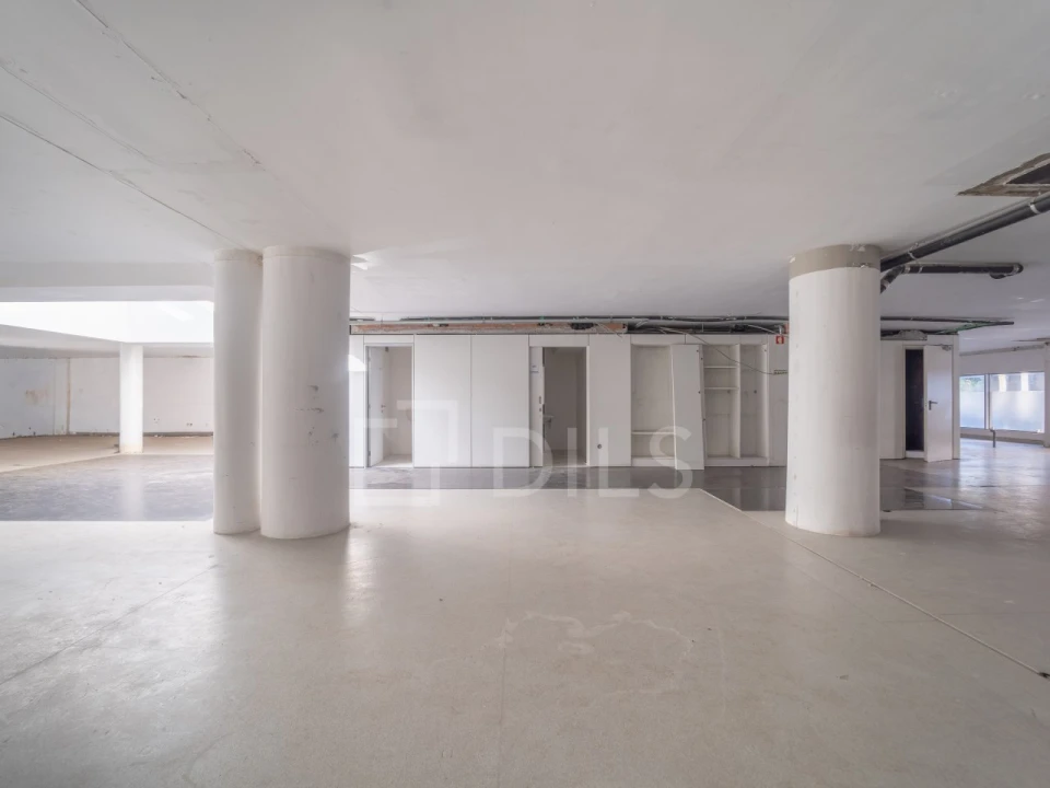 Escritório para Arrendamento em Ramalde Foto 2