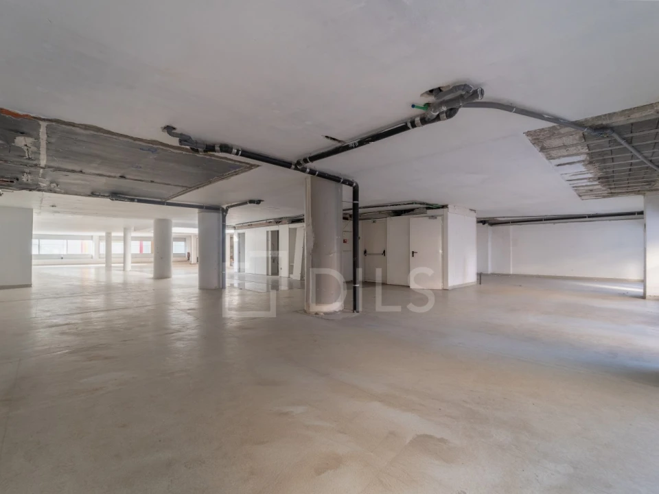 Escritório para Arrendamento em Ramalde Foto 3