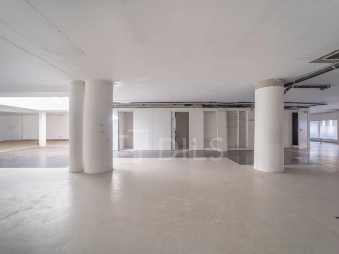 Escritório para Arrendamento em Ramalde Foto 2