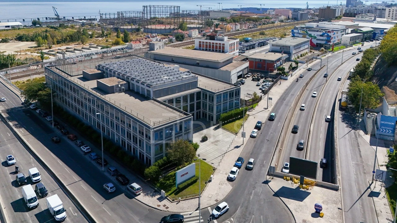 Prédio para Arrendamento em Marvila Foto 1