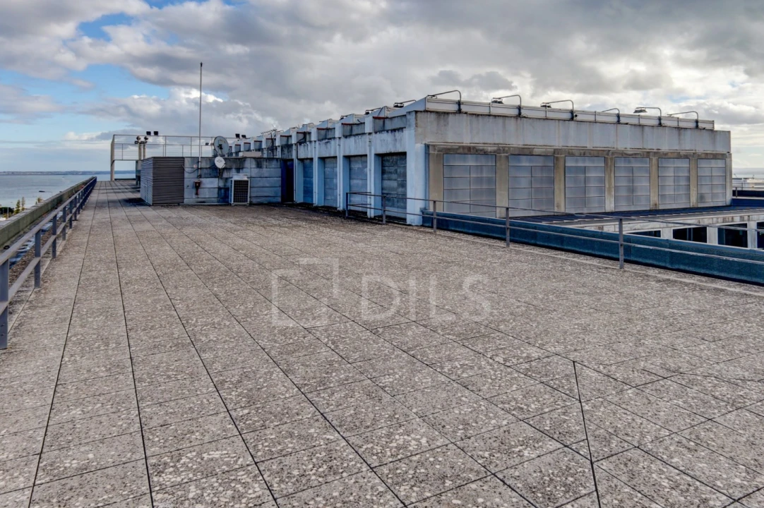 Prédio para Arrendamento em Marvila Foto 16