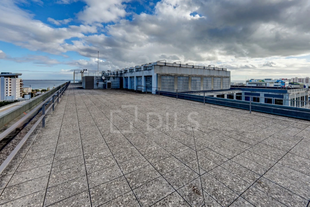 Prédio para Arrendamento em Marvila Foto 17