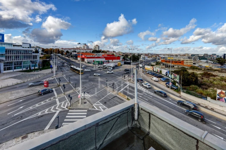 Prédio para Arrendamento em Marvila Foto 18