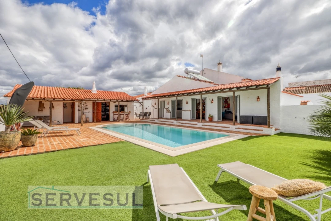 Moradia T4 para Venda em São Bartolomeu de Messines Foto 2