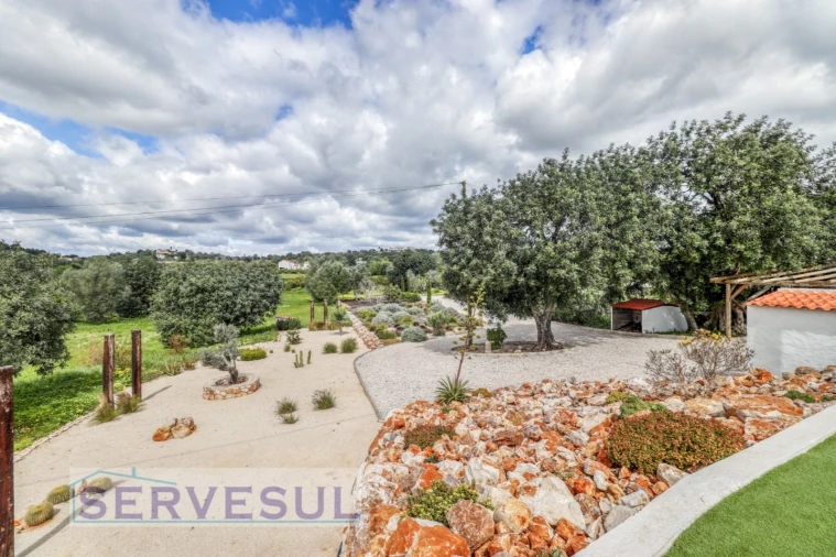 Moradia T4 para Venda em São Bartolomeu de Messines Foto 36