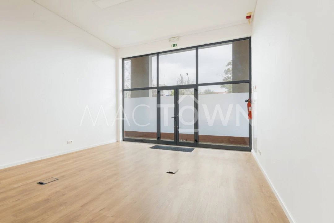 Loja para Arrendamento em Marvila Foto 5