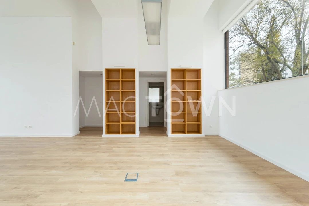 Loja para Arrendamento em Marvila Foto 8