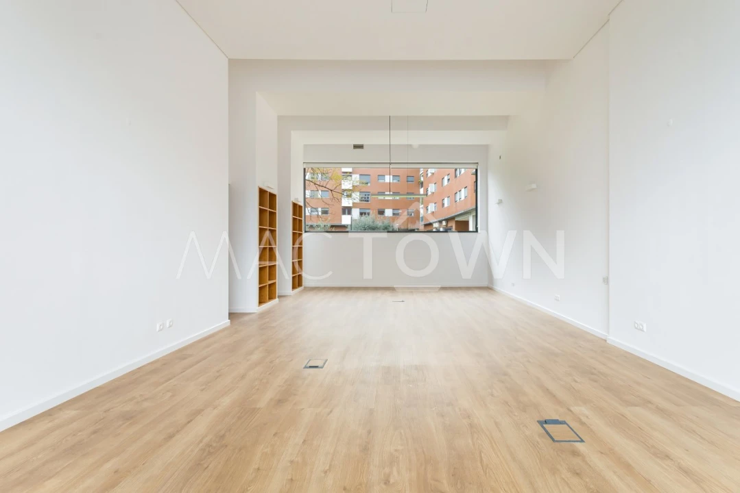 Loja para Arrendamento em Marvila Foto 9