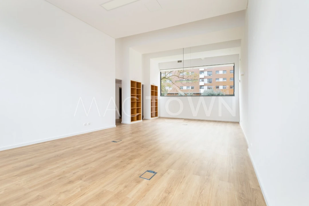 Loja para Arrendamento em Marvila Foto 10