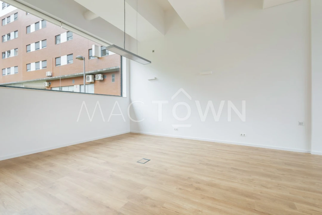 Loja para Arrendamento em Marvila Foto 14