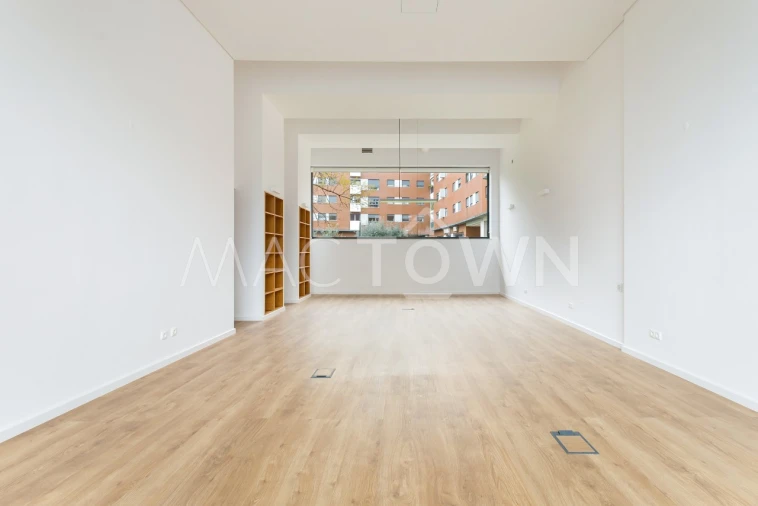 Loja para Arrendamento em Marvila Foto 9