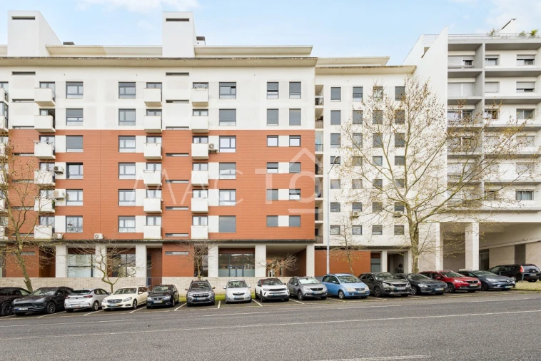 Loja para Arrendamento em Marvila Foto 23