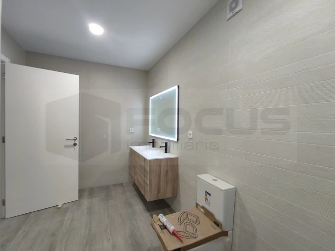 Moradia T4 para Venda em Ílhavo (São Salvador) Foto 19