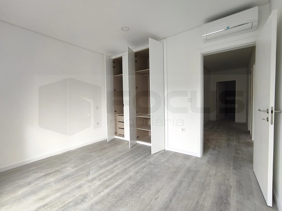 Moradia T4 para Venda em Ílhavo (São Salvador) Foto 12