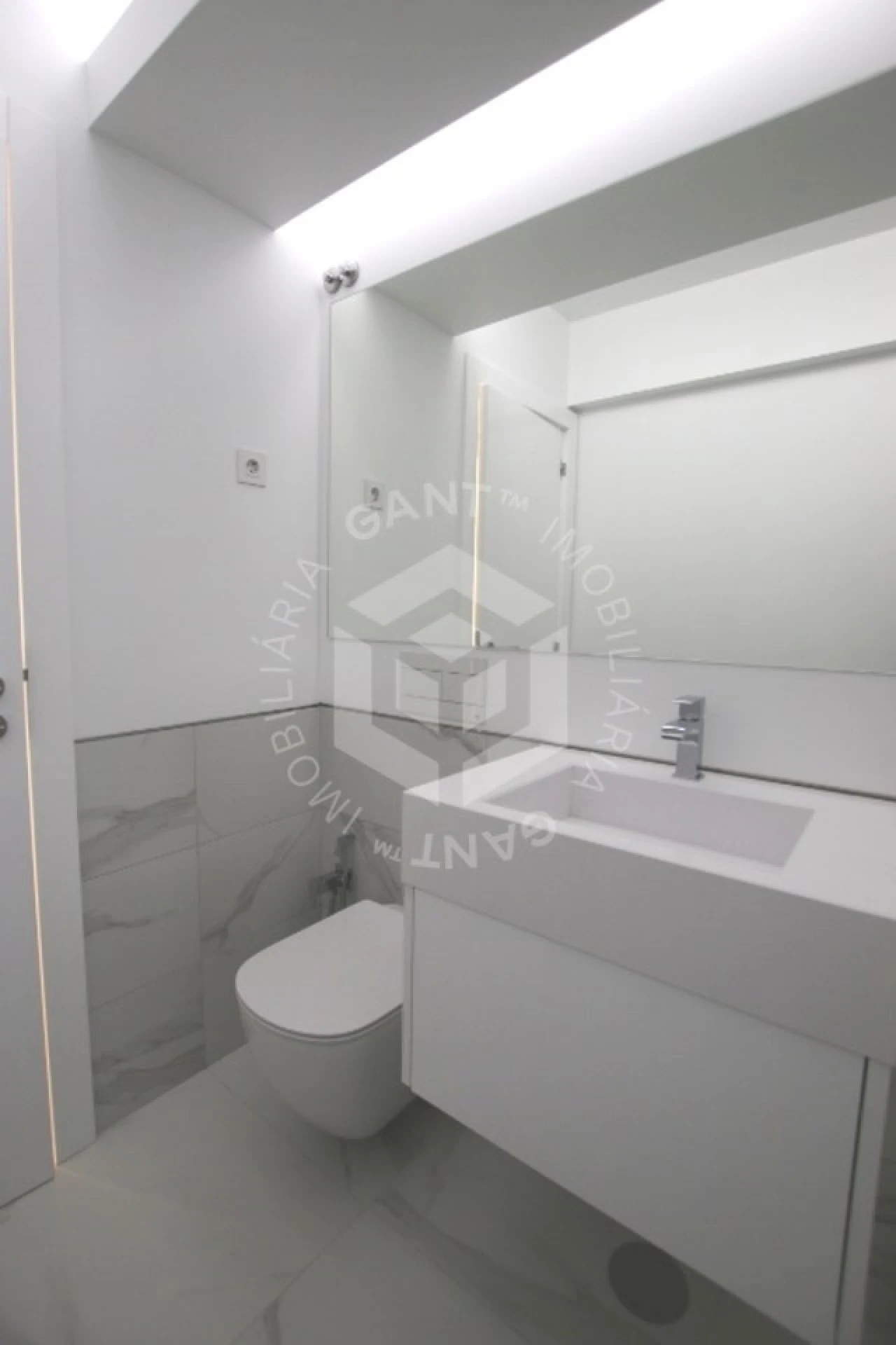 Apartamento T2 para Venda em Caparica e Trafaria Foto 17