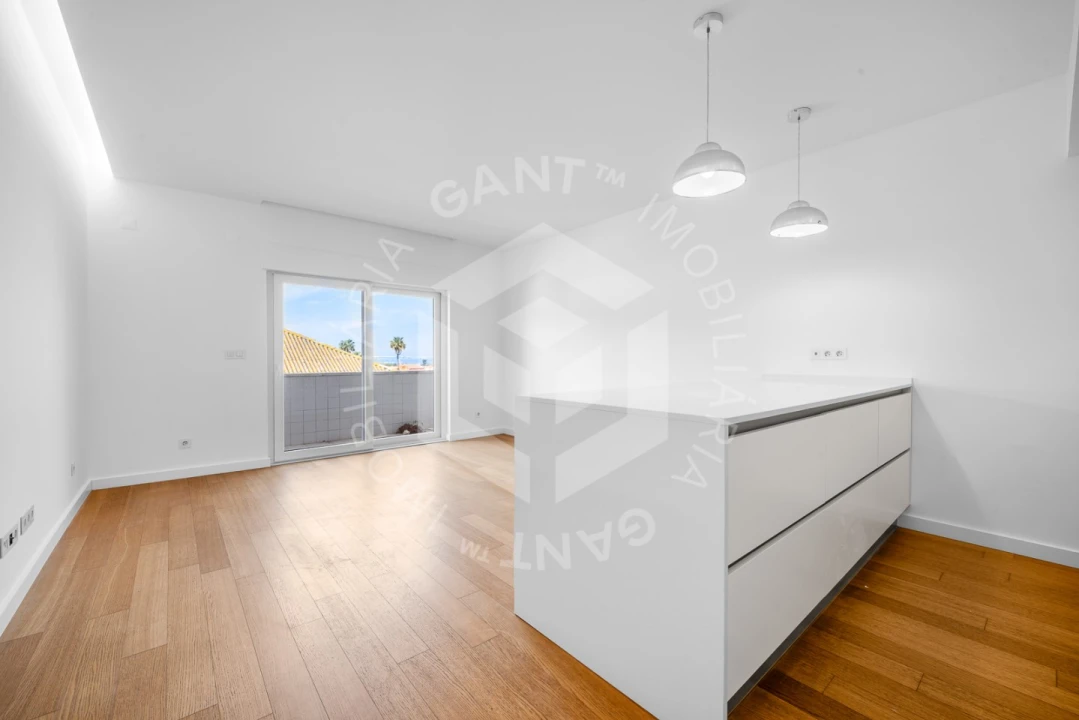 Apartamento T2 para Venda em Caparica e Trafaria Foto 2