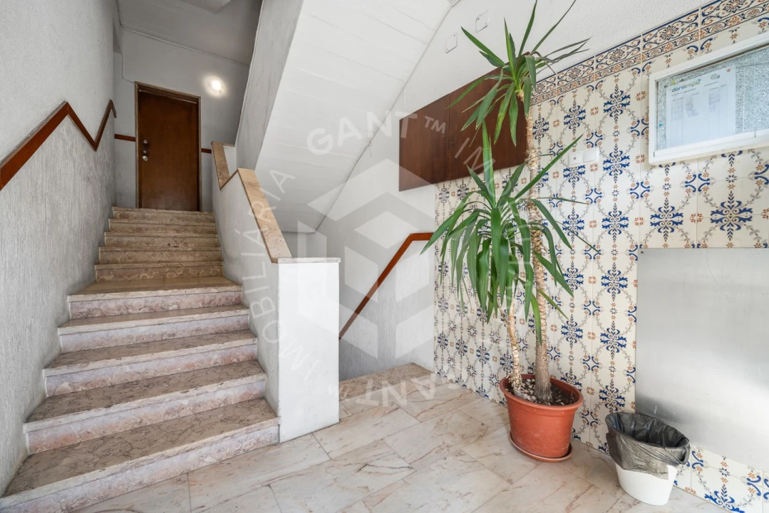 Apartamento T2 para Venda em Caparica e Trafaria Foto 28